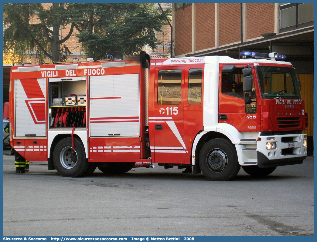 VF 23304
Corpo Nazionale Vigili del Fuoco
Iveco Magirus Stralis 
190S40 I serie "Active Fire"
Parole chiave: VVF;V.V.F.;Corpo;Nazionale;Vigili;del;Fuoco;AutoPompaSerbatoio;APS;A.P.S.;Iveco;Magirus;Stralis;190S40;Active;Fire