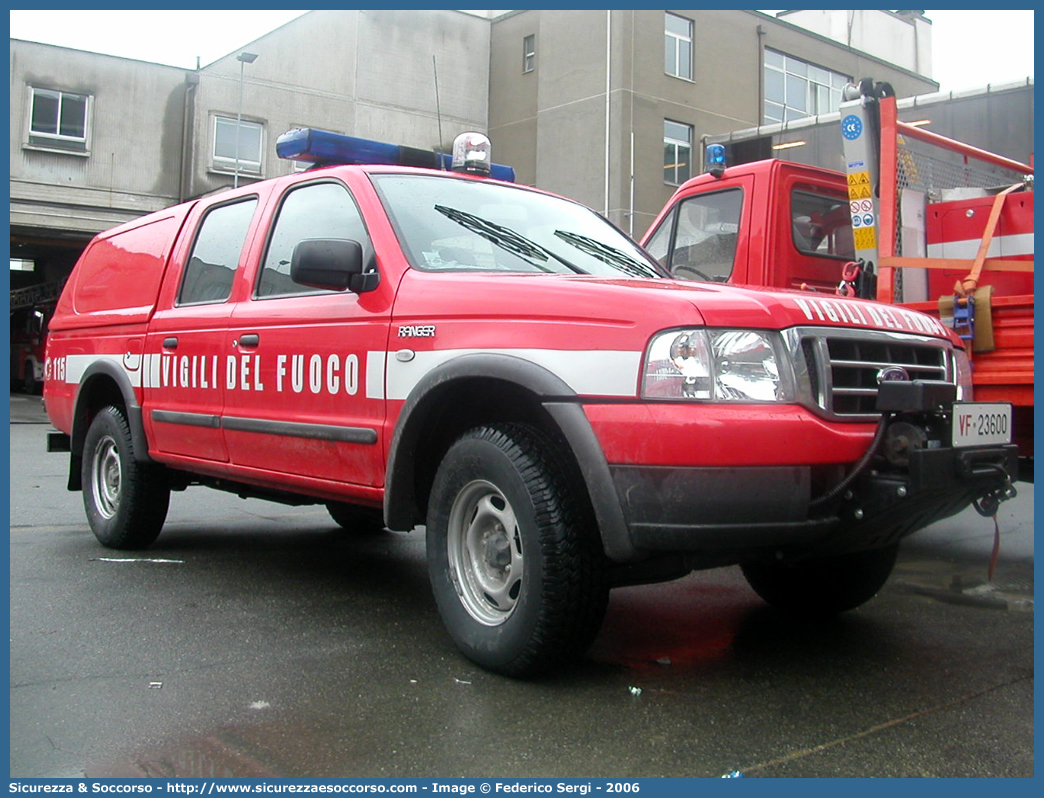 VF 23600
Corpo Nazionale Vigili del Fuoco
Ford Ranger I serie restyling
Parole chiave: VF;VVF;V.F.;V.V.F.;Corpo;Nazionale;Vigili del Fuoco;Vigili;Fuoco;Ford;Ranger