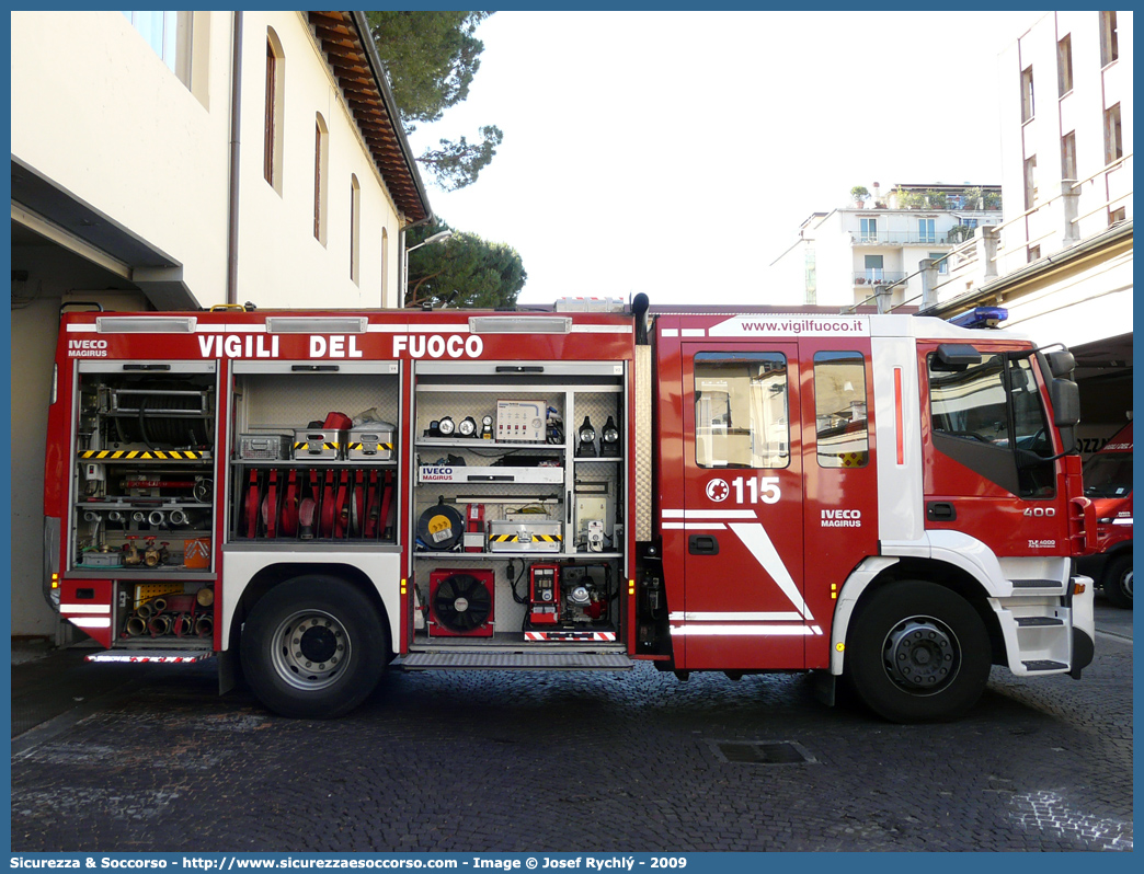 VF 23653
Corpo Nazionale Vigili del Fuoco
Iveco Magirus Stralis 
190S40 I serie "Active Fire"
Parole chiave: VVF;V.V.F.;Corpo;Nazionale;Vigili;del;Fuoco;AutoPompaSerbatoio;APS;A.P.S.;Iveco;Magirus;Stralis;190S40;Active;Fire