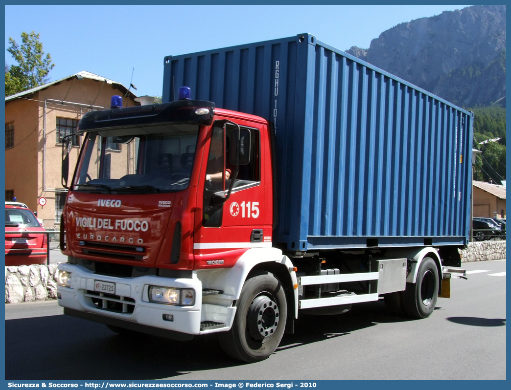 VF 23725
Corpo Nazionale Vigili del Fuoco
Iveco EuroCargo 180E28 II serie
Parole chiave: VF;V.F.;VVF;V.V.F.;Corpo;Nazionale;Vigili del Fuoco;Iveco;EuroCargo;180E28