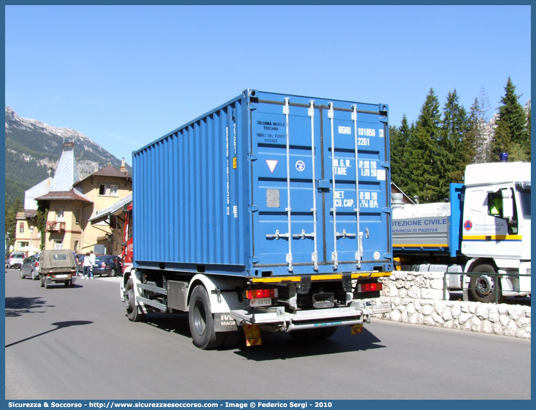 VF 23725
Corpo Nazionale Vigili del Fuoco
Iveco EuroCargo 180E28 II serie
Parole chiave: VF;V.F.;VVF;V.V.F.;Corpo;Nazionale;Vigili del Fuoco;Iveco;EuroCargo;180E28