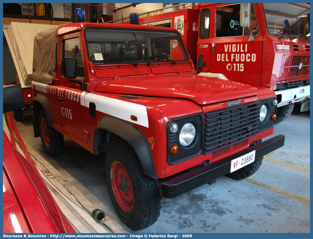 VF 23880
Corpo Nazionale Vigili del Fuoco
Land Rover Defender 90 Pick Up
Parole chiave: VF;VVF;V.F.;V.V.F.;Corpo;Nazionale;Vigili del Fuoco;Vigili;Fuoco;Land Rover;Defender;90;23880