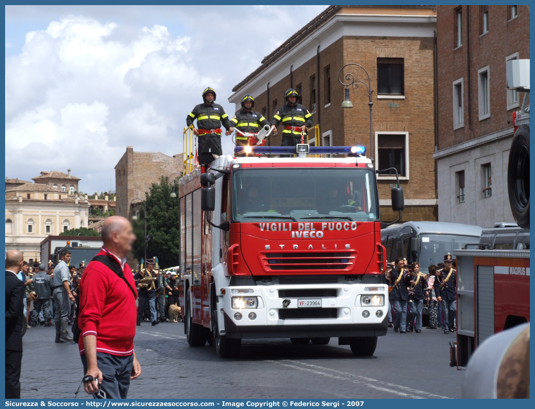 VF 23964
Corpo Nazionale Vigili del Fuoco
Iveco Magirus Stralis 
190S40 I serie "Active Fire"
Parole chiave: VVF;V.V.F.;Corpo;Nazionale;Vigili;del;Fuoco;AutoPompaSerbatoio;APS;A.P.S.;Iveco;Magirus;Stralis;190S40;Active;Fire