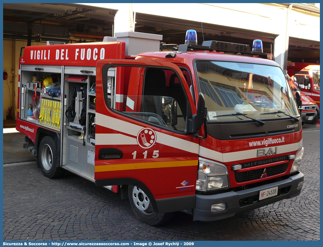 VF 24538
Corpo Nazionale Vigili del Fuoco
Mitsubishi Canter
Allestitore BAI S.r.l.
Parole chiave: VVF;V.V.F.;Corpo;Nazionale;Vigili;del;Fuoco;AutoPompaSerbatoio;APS;A.P.S.;Mitsubishi;Canter;BAI