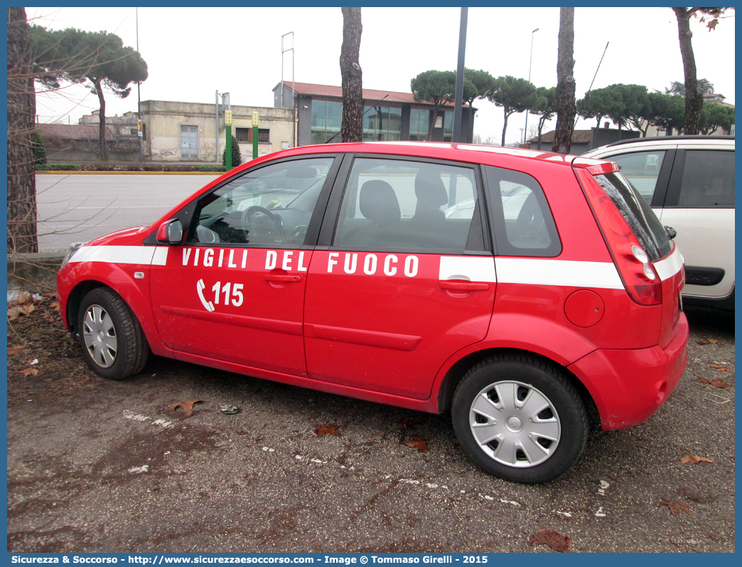 VF 24591
Corpo Nazionale Vigili del Fuoco
Ford Fiesta V serie
Parole chiave: VF;VVF;V.F.;V.V.F.;Corpo;Nazionale;Vigili del Fuoco;Vigili;Fuoco;Ford;Fiesta;24591