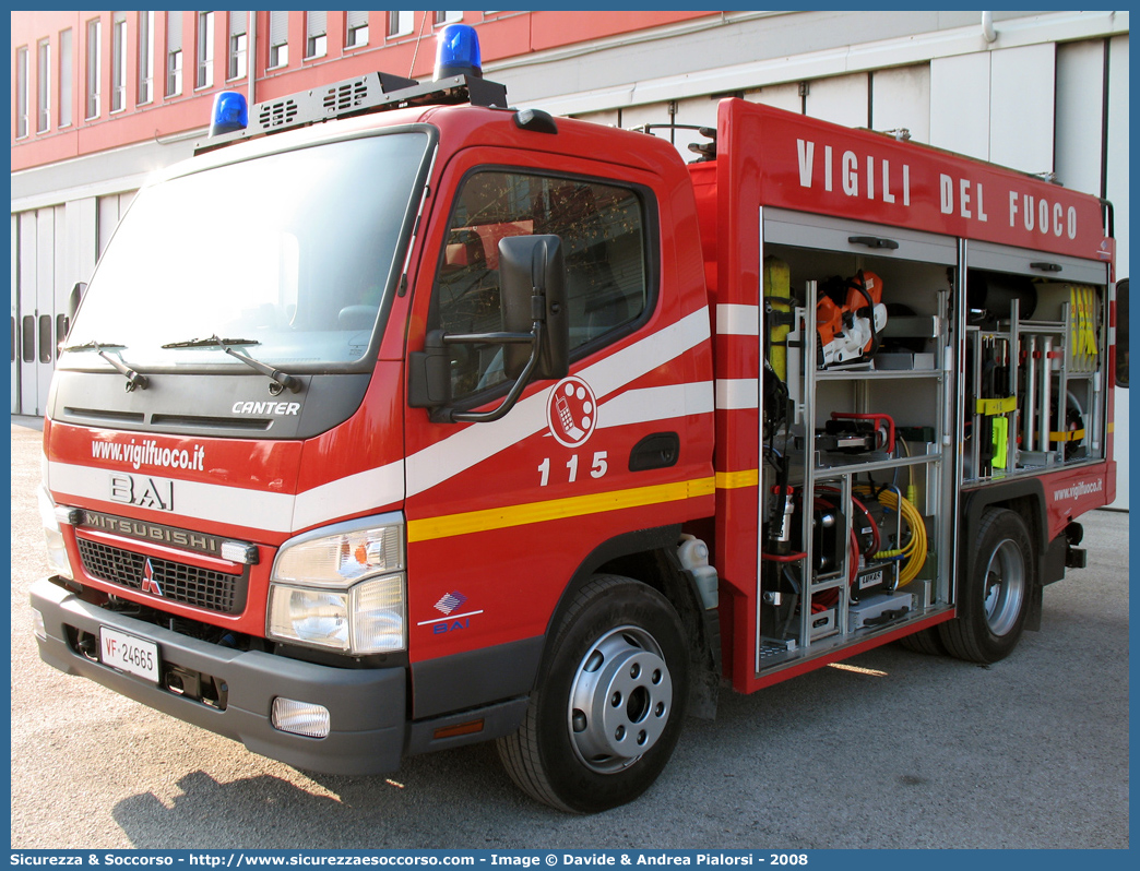 VF 24665
Corpo Nazionale Vigili del Fuoco
Mitsubishi Canter
Allestitore BAI S.r.l.
Parole chiave: VVF;V.V.F.;Corpo;Nazionale;Vigili;del;Fuoco;AutoPompaSerbatoio;APS;A.P.S.;Mitsubishi;Canter;BAI