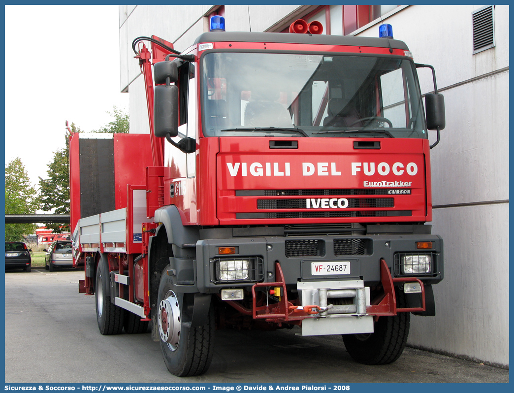 VF 24687
Corpo Nazionale Vigili del Fuoco
Iveco EuroTrakker 190e35 4x4
Parole chiave: VF;V.F.;VVF;V.V.F.;Corpo;Nazionale;Vigili del Fuoco;Iveco;EuroTrakker;190e35