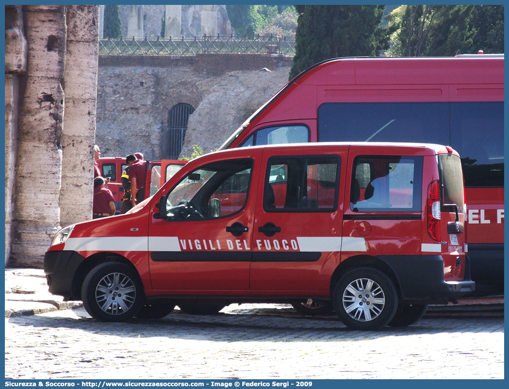 VF 24927
Corpo Nazionale Vigili del Fuoco
Fiat Doblò I serie restyling
Parole chiave: VVF;V.V.F.;Corpo;Nazionale;Vigili;del;Fuoco;Fiat;Doblò;Doblo