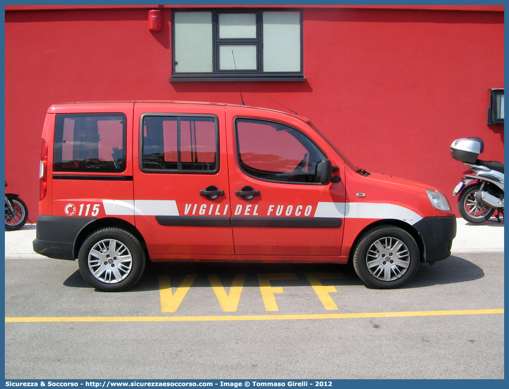 VF 24959
Corpo Nazionale Vigili del Fuoco
Fiat Doblò I serie restyling
Parole chiave: VVF;V.V.F.;Corpo;Nazionale;Vigili;del;Fuoco;Fiat;Doblò;Doblo