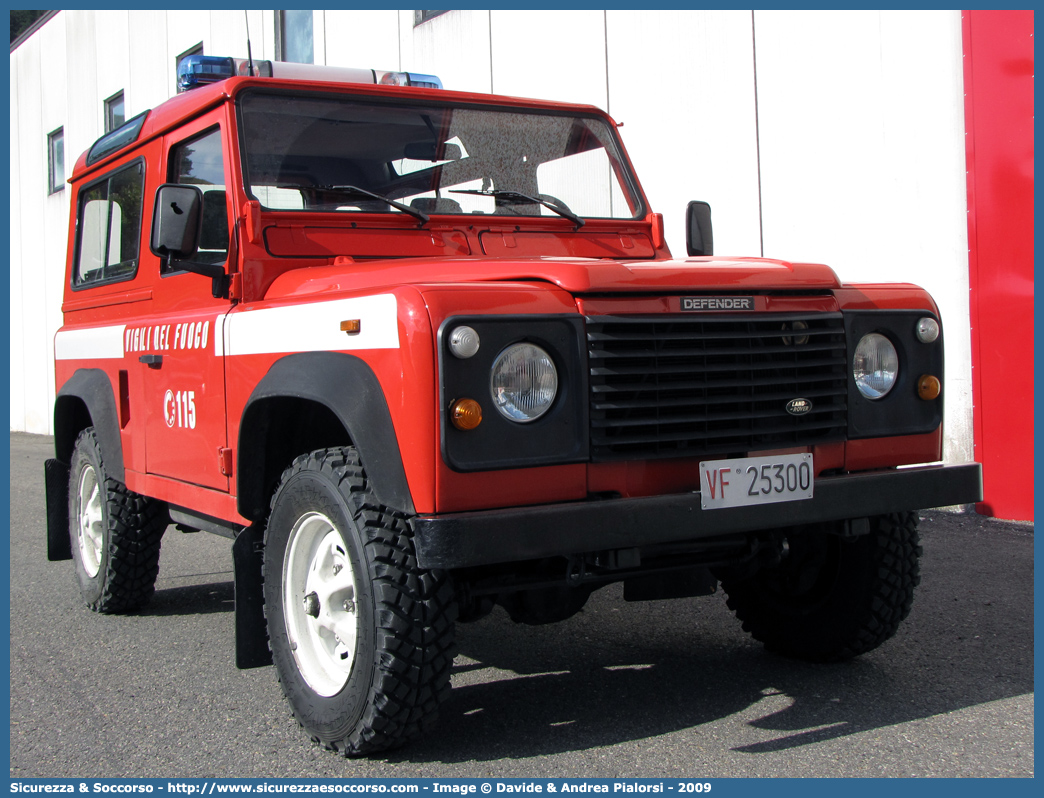 VF 25300
Corpo Nazionale Vigili del Fuoco
Land Rover Defender 90
Parole chiave: VF;VVF;V.F.;V.V.F.;Corpo;Nazionale;Vigili del Fuoco;Vigili;Fuoco;Land Rover;Defender;90;25300