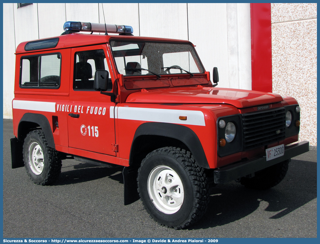 VF 25300
Corpo Nazionale Vigili del Fuoco
Land Rover Defender 90
Parole chiave: VF;VVF;V.F.;V.V.F.;Corpo;Nazionale;Vigili del Fuoco;Vigili;Fuoco;Land Rover;Defender;90;25300