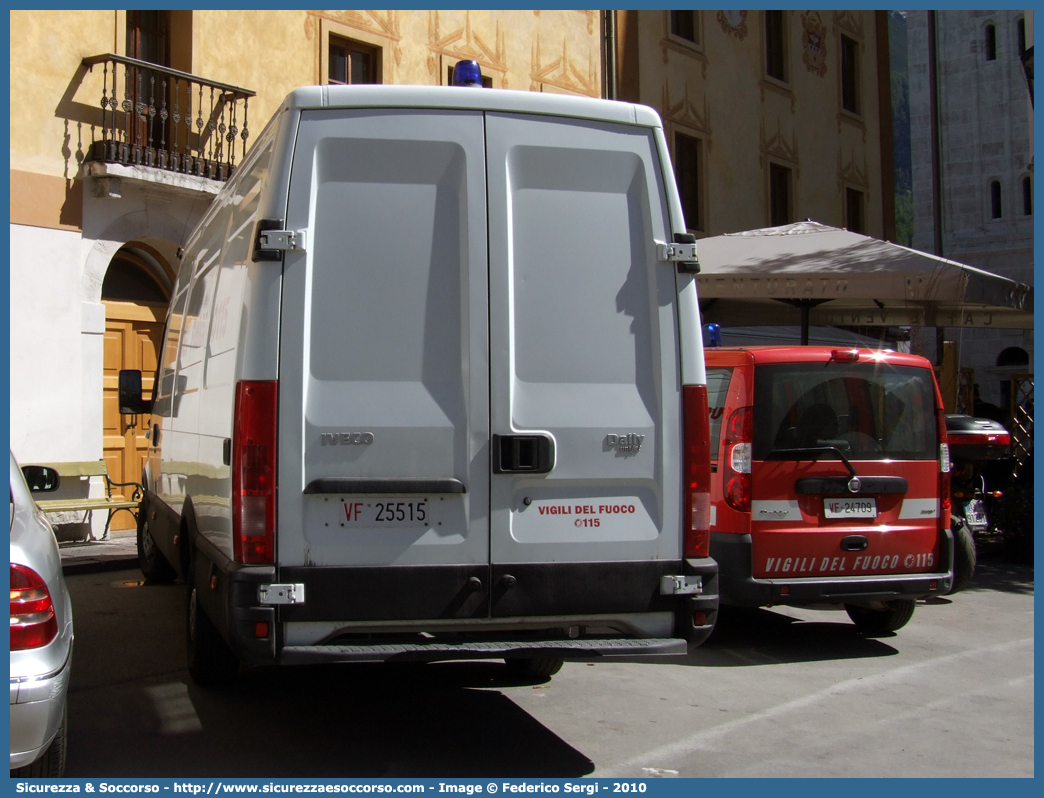 VF 25515
Corpo Nazionale Vigili del Fuoco
Iveco Daily 35S12 III serie
Parole chiave: VF;V.F.;VVF;V.V.F.;Corpo;Nazionale;Vigili del Fuoco;Iveco;Daily;35S12