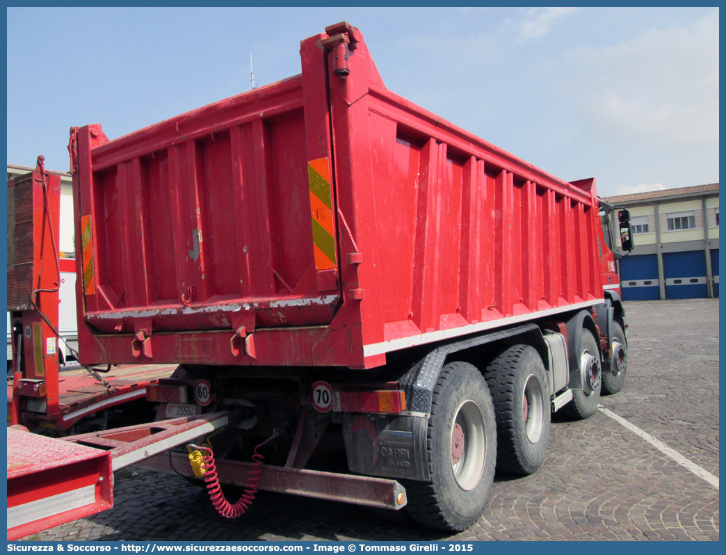 VF 25564
Corpo Nazionale Vigili del Fuoco
Iveco EuroTrakker 410E47
Parole chiave: VF;V.F.;VVF;V.V.F.;Corpo;Nazionale;Vigili del Fuoco;Iveco;EuroTrakker;410E47