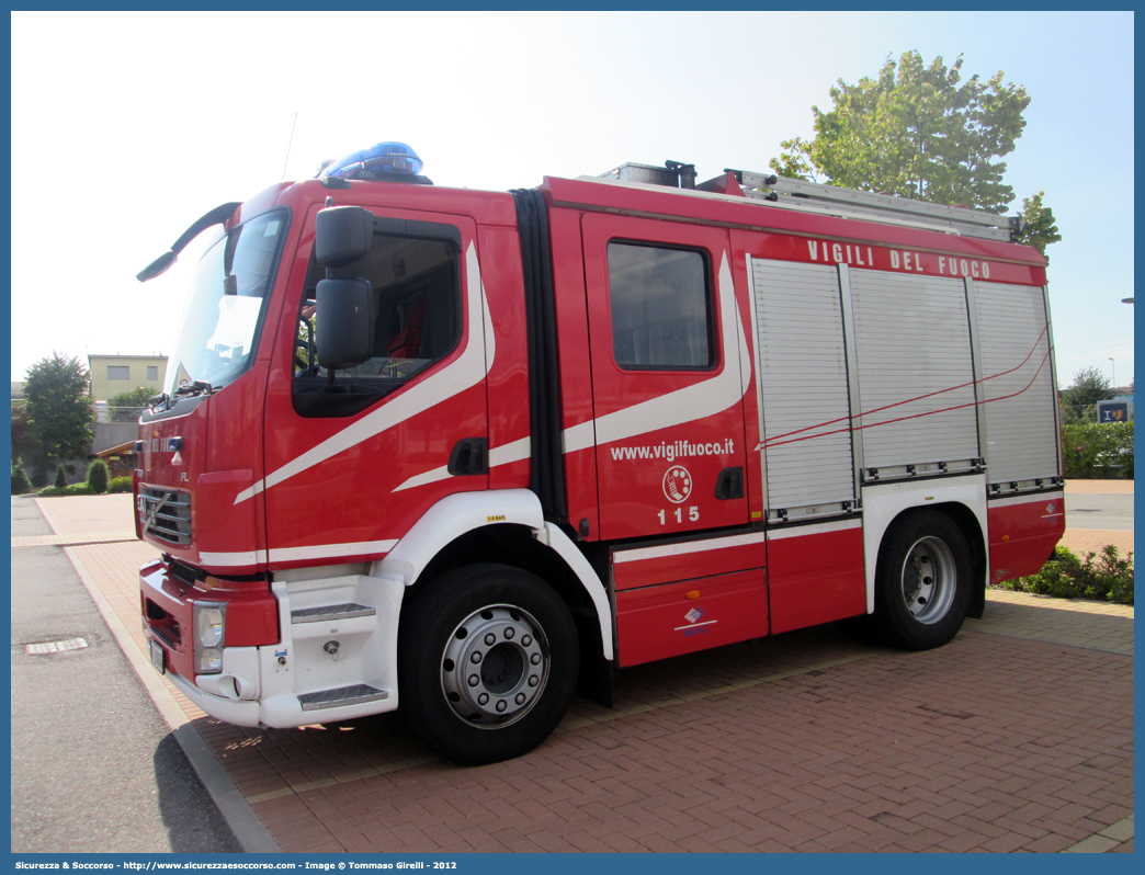 VF 25636
Corpo Nazionale Vigili del Fuoco
Volvo FL280/FL290 III serie
Allestitore BAI S.r.l.
Parole chiave: VVF;V.V.F.;Corpo;Nazionale;Vigili;del;Fuoco;APS;A.P.S.;AutoPompaSerbatoio;AutoPompa;Volvo;FL;280;290;FL280;FL290;BAI