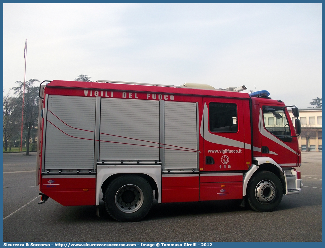 VF 25636
Corpo Nazionale Vigili del Fuoco
Volvo FL280/FL290 III serie
Allestitore BAI S.r.l.
Parole chiave: VVF;V.V.F.;Corpo;Nazionale;Vigili;del;Fuoco;APS;A.P.S.;AutoPompaSerbatoio;AutoPompa;Volvo;FL;280;290;FL280;FL290;BAI