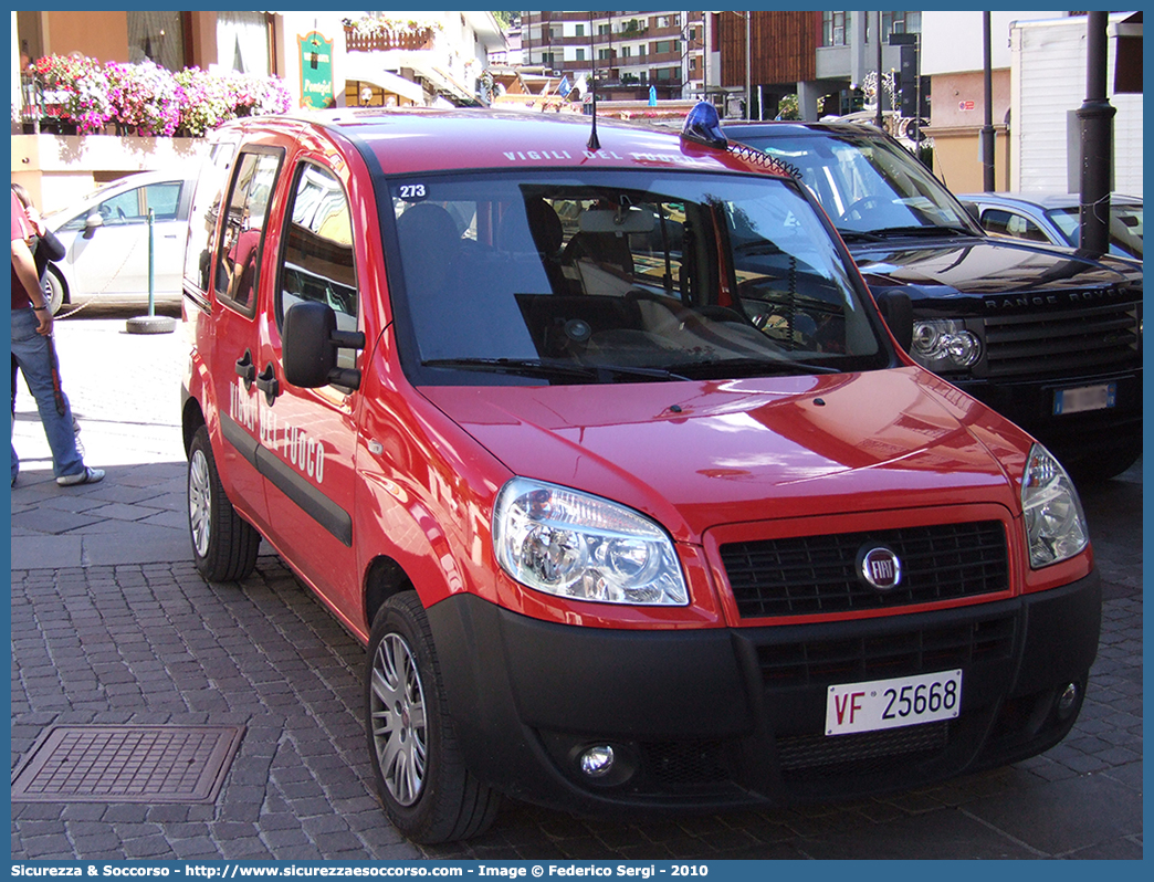 VF 25668
Corpo Nazionale Vigili del Fuoco
Fiat Doblò I serie restyling
Parole chiave: VVF;V.V.F.;Corpo;Nazionale;Vigili;del;Fuoco;Fiat;Doblò;Doblo