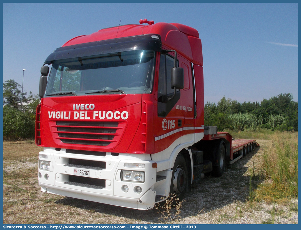 VF 25787
Corpo Nazionale Vigili del Fuoco
Iveco Stralis 400 I serie
Parole chiave: VVF;V.V.F.;Corpo;Nazionale;Vigili;del;Fuoco;Iveco;Stralis;440