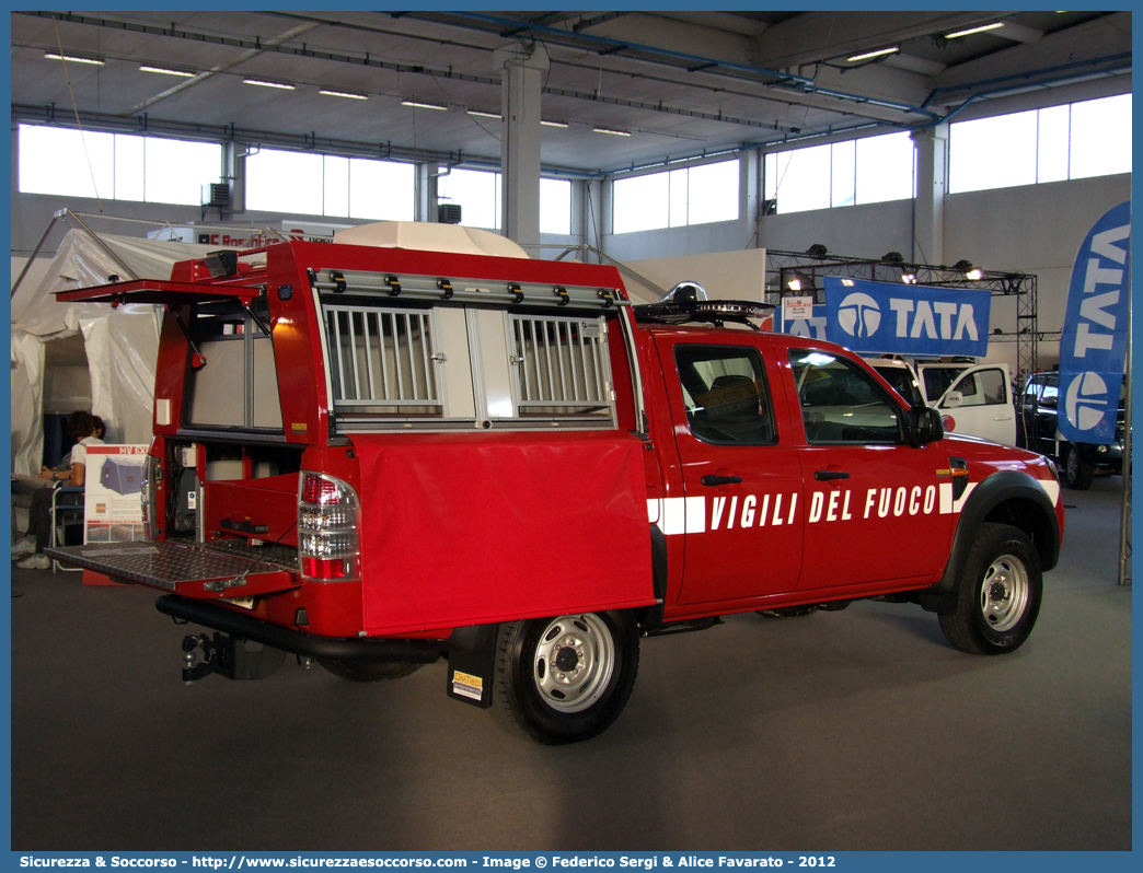 VF 26076
Corpo Nazionale Vigili del Fuoco
Ford Ranger III serie
Nucleo Cinofili
Allestitore DiviTec S.r.l.
Parole chiave: Corpo;Nazionale;Vigili del Fuoco;Vigili;Fuoco;Ford;Ranger;DiviTec;Cinofili