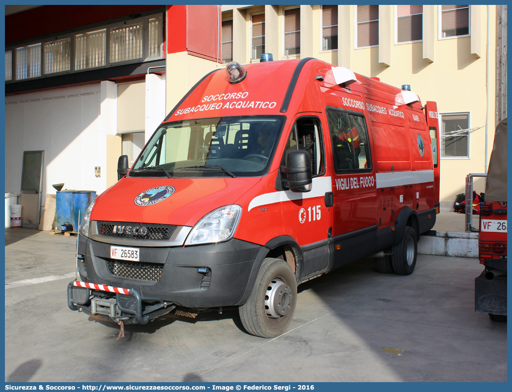 VF 26583
Corpo Nazionale Vigili del Fuoco
Nucleo Soccorso Subacqueo e Acquatico
Iveco Daily 70C17 IV serie restyling
Allestitore Elevox S.r.l.
Parole chiave: VVF;V.V.F.;Corpo;Nazionale;Vigili;del;Fuoco;Iveco;Daily;70C17;70 C 17;NSSA;N.S.S.A.;Soccorso;Subacqueo;Acquatico;Sommozzatori;Subacquei;Elevox