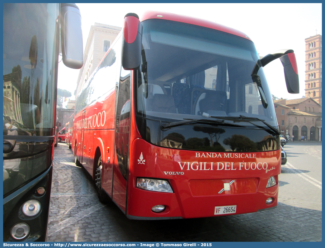 VF 26654
Corpo Nazionale Vigili del Fuoco
Banda Musicale
Volvo Barbi Galileo HD
Parole chiave: VVF;V.V.F.;Corpo;Nazionale;Vigili del Fuoco;Vigili;Fuoco;Banda;Musicale;Volvo;Barbi;Galileo;HD;26654