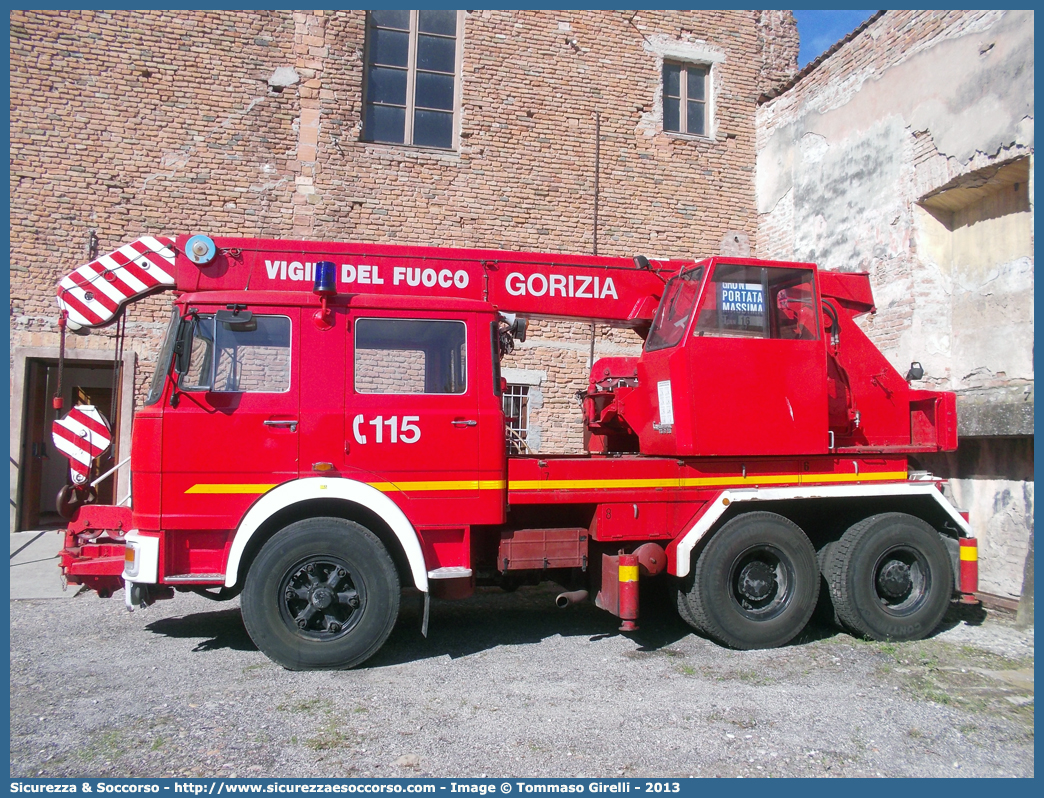 VF 9461
Corpo Nazionale Vigili del Fuoco
Fiat 697NP Cristanini
Parole chiave: VVF;V.V.F.;Corpo;Nazionale;Vigili;del;Fuoco;Fiat;697NP;697 NP;697;NP;Cristanini