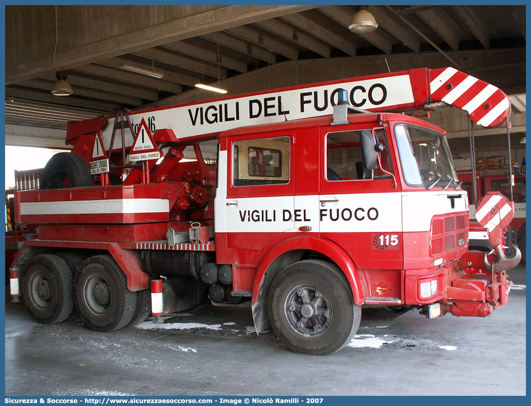 VF 9612
Corpo Nazionale Vigili del Fuoco
Fiat 697NP Cristanini
Parole chiave: VVF;V.V.F.;Corpo;Nazionale;Vigili;del;Fuoco;Fiat;697NP;697 NP;697;NP;Cristanini