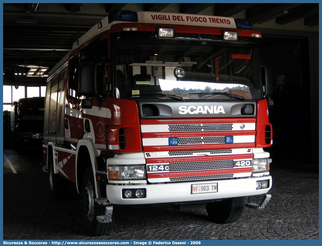 VF 9D3TN
Corpo Permanente dei Vigili del Fuoco Trento
Scania 124c 420
Allestitore Rosenbauer International AG.
Parole chiave: VF;V.F.;Vigili del Fuoco;Vigili;Fuoco;Corpo;Permanente;Trento;Scania;124c;420;rosenbauer