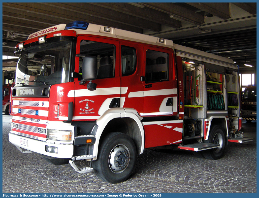 VF 9D3TN
Corpo Permanente dei Vigili del Fuoco Trento
Scania 124c 420
Allestitore Rosenbauer International AG.
Parole chiave: VF;V.F.;Vigili del Fuoco;Vigili;Fuoco;Corpo;Permanente;Trento;Scania;124c;420;rosenbauer