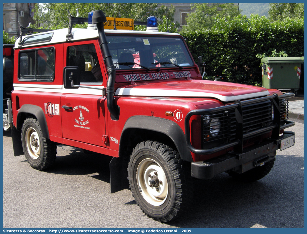 VF K84TN
Corpo Permanente dei Vigili del Fuoco Trento
Land Rover Defender 90
Parole chiave: VF;V.F.;Vigili del Fuoco;Vigili;Fuoco;Corpo;Permanente;Trento;Land Rover;Defender;90