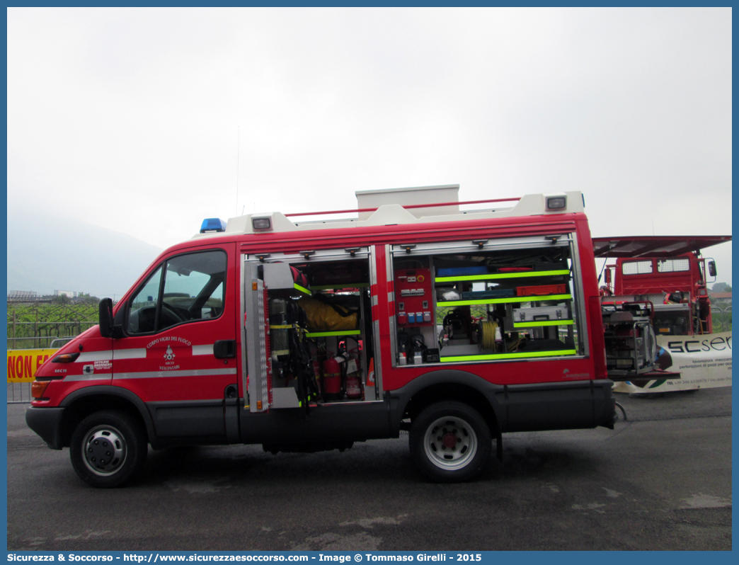 VF Z63TN
Corpo Vigili del Fuoco Volontari Arco
Iveco Daily 50C17 III serie
Allestitore Brandschutz GmbH
Parole chiave: VF;V.F.;Vigili;del;Fuoco;Volontari;Arco;Iveco;Daily;50C17;Brandschutz