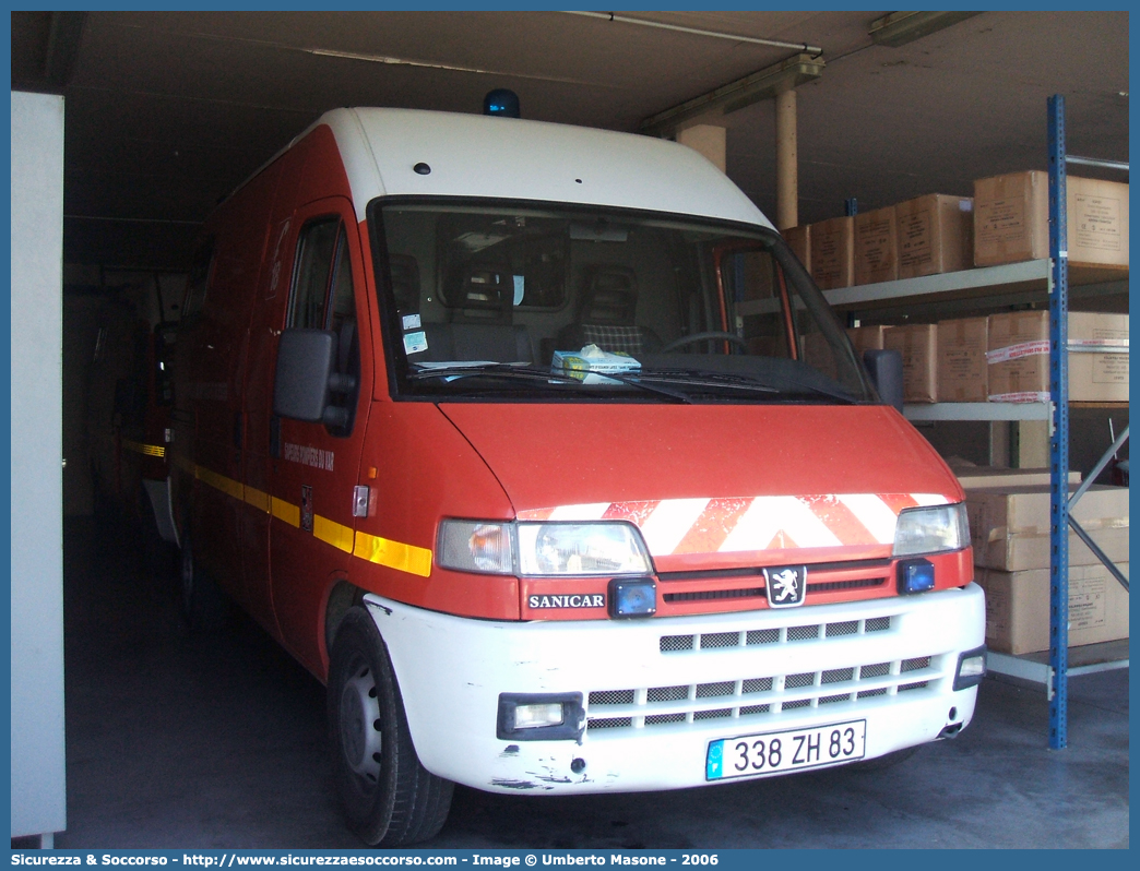 VSAV -
République Française
Saint Tropez
Véhicule de Secours et d'Assistance aux Victimes
Peugeot Boxer II generation
Conversion by Sanicar Ambulances S.a.
Parole chiave: République;Française;SDIS;S.D.I.S.;Service;Départemental;Incendie;Secours;83;Saint;Tropez;VSAV;Véhicule;Secours;Assistance;Victimes;Peugeot;Boxer;Sanicar