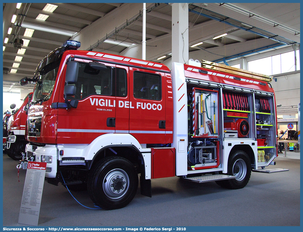 -
Corpo Nazionale Vigili del Fuoco
Man TGM 13.290
Allestitore Kofler Fahrzeugbau S.n.c.
Parole chiave: VVF;V.V.F.;Corpo;Nazionale;Vigili;del;Fuoco;AutoPompaSerbatoio;APS;A.P.S.;AutoPompa;Man;TGM;13.290