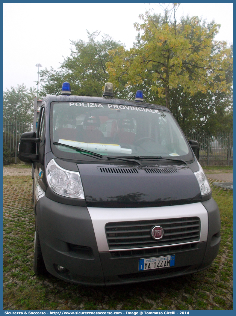 Polizia Locale YA144AM
Polizia Provinciale
Provincia di Verona
Fiat Ducato III serie
Allestitore Omnicar S.r.l.
Parole chiave: Polizia;Locale;Provinciale;Verona;Fiat;Ducato;X250;YA144AM;YA 144 AM