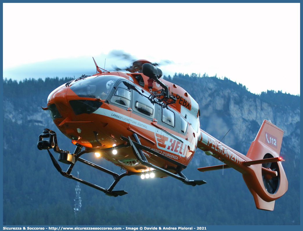 I-PEBX
118 Alto Adige
Airbus Helicopters EC145T2
PELIKAN 2
Base di Bressanone
(Variante)
Parole chiave: 118;Alto Adige;Bolzano;Bressanone;Airbus;Helicopters;EC145;T2;I-PEBX;Pelikan 2;Pelikan2;Elicottero;Elisoccorso