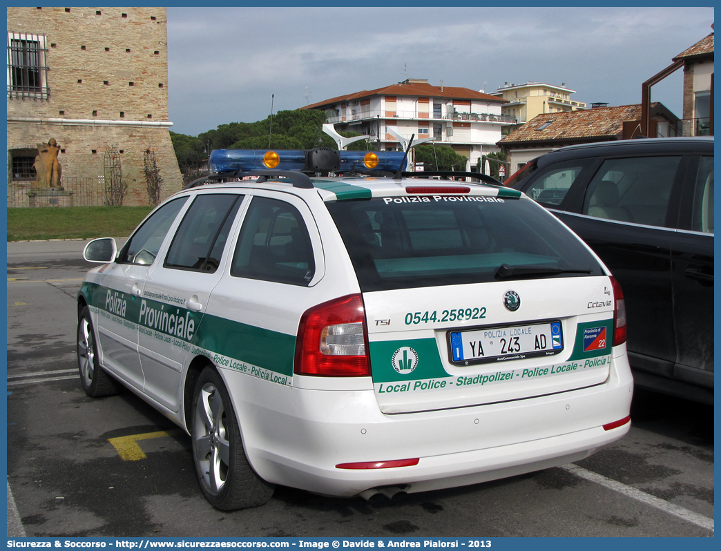 Polizia Locale YA243AD
Polizia Provinciale
Provincia di Ravenna
Skoda Octavia Wagon III serie
Allestitore Focaccia Group S.r.l.
Parole chiave: Polizia;Locale;Provinciale;Ravenna;Skoda;Octavia;Wagon;Focaccia