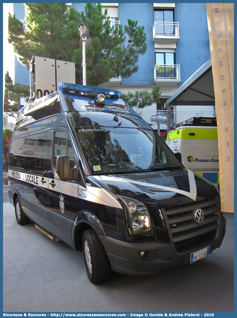 Polizia Locale YA127AD
Polizia Locale
Comune di Trento
Volkswagen Crafter
Allestitore Projet Service S.r.l.
Parole chiave: Polizia;Locale;Municipale;Trento;Volkswagen;Crafter;Projet Service