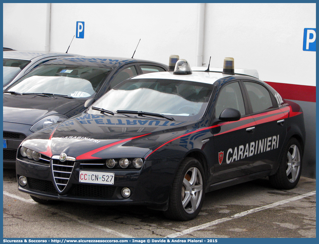 CC CN527
Arma dei Carabinieri
Alfa Romeo 159
Parole chiave: CC;C.C.;Arma;dei;Carabinieri;Alfa;Romeo;159;Radiomobile;CN527