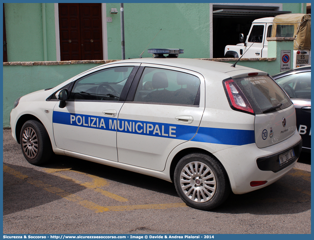 Polizia Locale YA207AE
Polizia Municipale
Comune di Palau
Fiat Punto Evo
Parole chiave: PL;P.L.;PM;P.M.;Polizia;Locale;Municipale;Fiat;Punto;Evo