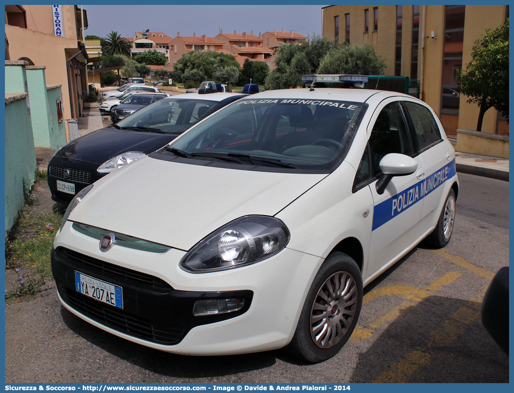 Polizia Locale YA207AE
Polizia Municipale
Comune di Palau
Fiat Punto Evo
Parole chiave: PL;P.L.;PM;P.M.;Polizia;Locale;Municipale;Fiat;Punto;Evo