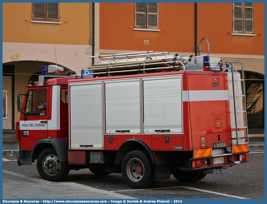 VF 17196
Corpo Nazionale Vigili del Fuoco
Iveco 65-12
Allestitore Baribbi S.p.A.
Parole chiave: Corpo;Nazionale;Vigili del Fuoco;Vigili;Fuoco;Polisoccorso;Iveco;65-12;65 - 12;Baribbi;VF;17196