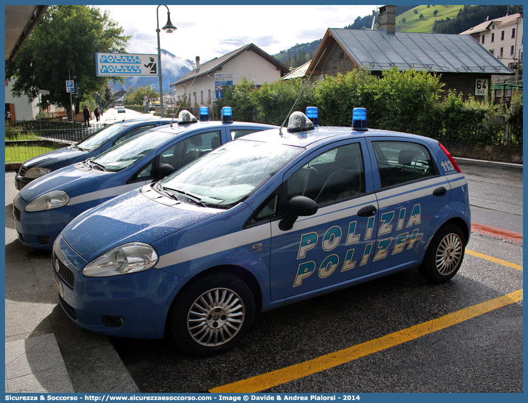 Polizia F8526
Polizia di Stato
Questura di Bolzano
Fiat Grande Punto
Parole chiave: Polizia di Stato;Polizia;PS;Questura di Bolzano;Bolzano;Fiat;Grande;Punto;F8526