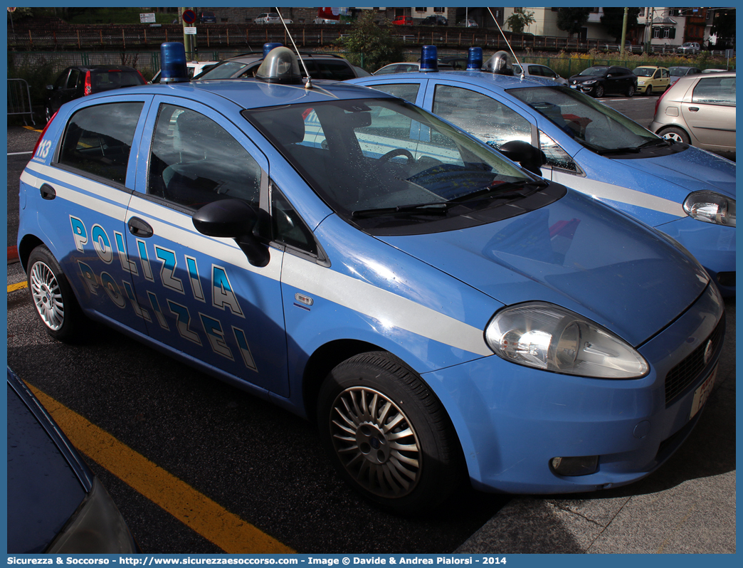 Polizia F7180
Polizia di Stato
Questura di Bolzano
Fiat Grande Punto
Parole chiave: Polizia di Stato;Polizia;PS;Questura di Bolzano;Bolzano;Fiat;Grande;Punto;F7180