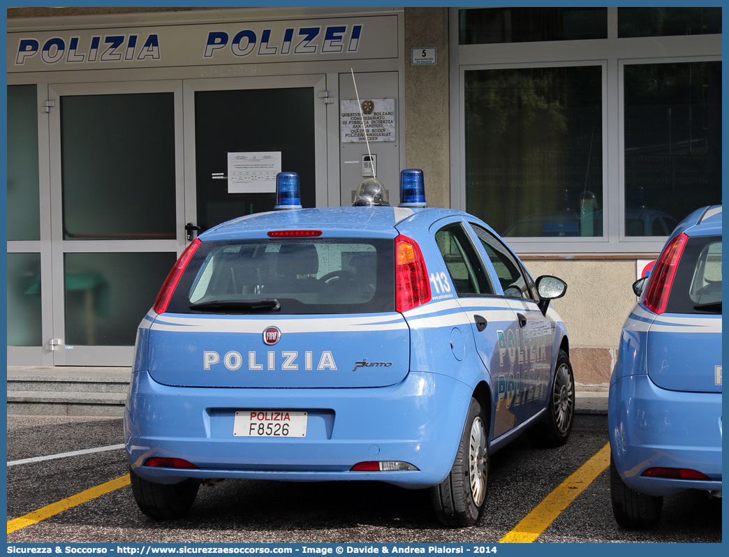 Polizia F8526
Polizia di Stato
Questura di Bolzano
Fiat Grande Punto
Parole chiave: Polizia di Stato;Polizia;PS;Questura di Bolzano;Bolzano;Fiat;Grande;Punto;F8526