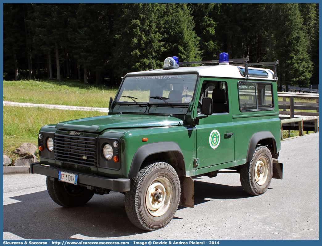 CF A10TN
Corpo Forestale
Provincia Autonoma di Trento
Land Rover Defender 90
Parole chiave: CF;C.F.;TN;Corpo;Forestale;Trento;Trentino;Land;Rover;Defender;90