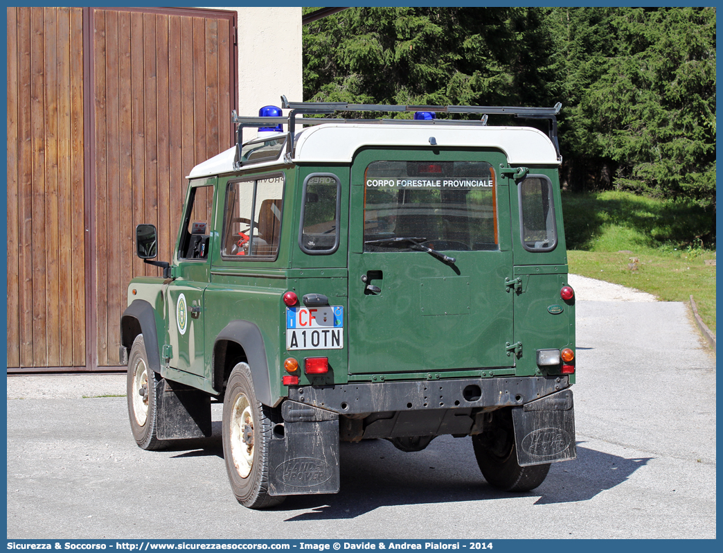 CF A10TN
Corpo Forestale
Provincia Autonoma di Trento
Land Rover Defender 90
Parole chiave: CF;C.F.;TN;Corpo;Forestale;Trento;Trentino;Land;Rover;Defender;90