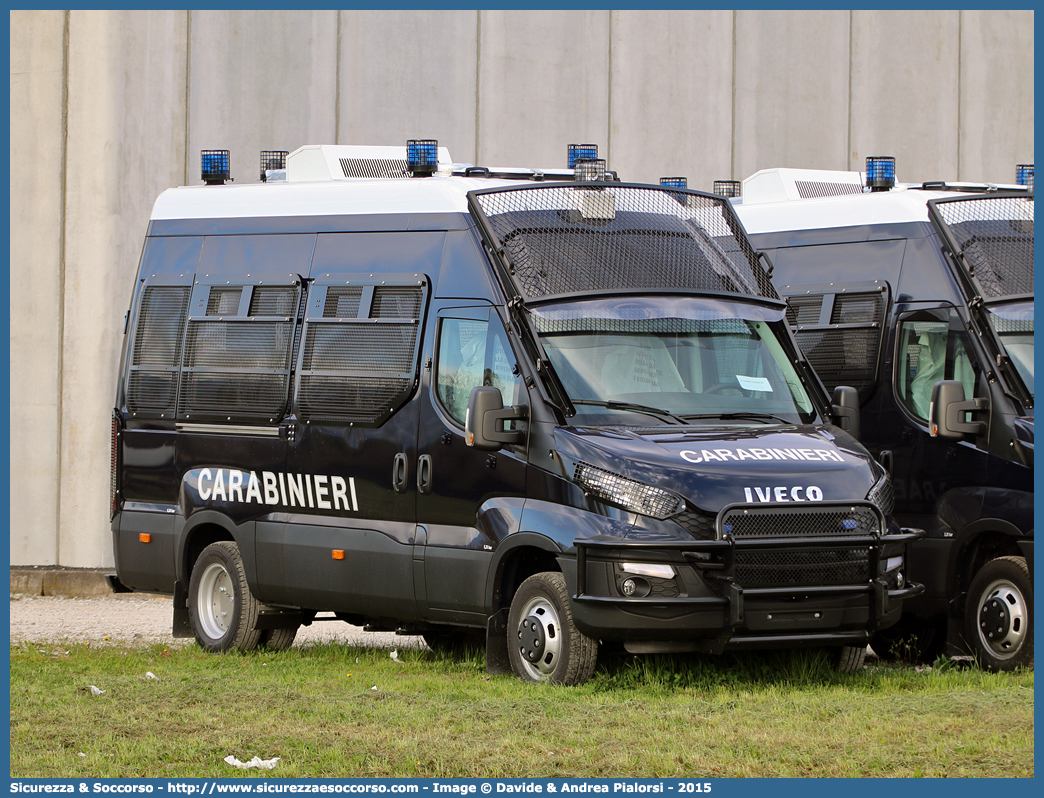 -
Arma dei Carabinieri
Battaglioni Mobili
Iveco Daily 50C17 VI serie
Allestitore Sperotto S.p.A.
(I fornitura)
Parole chiave: CC;C.C.;Arma;Carabinieri;Battaglioni Mobili;Battaglione Mobile;Iveco;Daily;50C17;Blindato;Ordine Pubblico;Sperotto