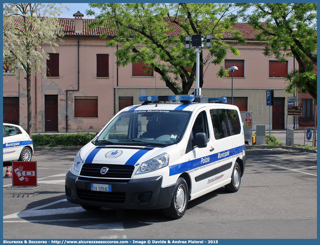 Polizia Locale YA539AE
Polizia Municipale
Unione Comuni della Bassa Romagna
Fiat Scudo IV serie
Allestitore Bertazzoni S.r.l.
Parole chiave: Polizia;Locale;Municipale;Bassa Romagna;Alfonsine;Bagnacavallo;Bagnara di Romagna;Conselice;Cotignola;Fusignano;Lugo;Massa Lombarda;Sant&#039;Agata sul Santerno;Sant Agata sul Santerno;Fiat;Scudo;Bertazzoni