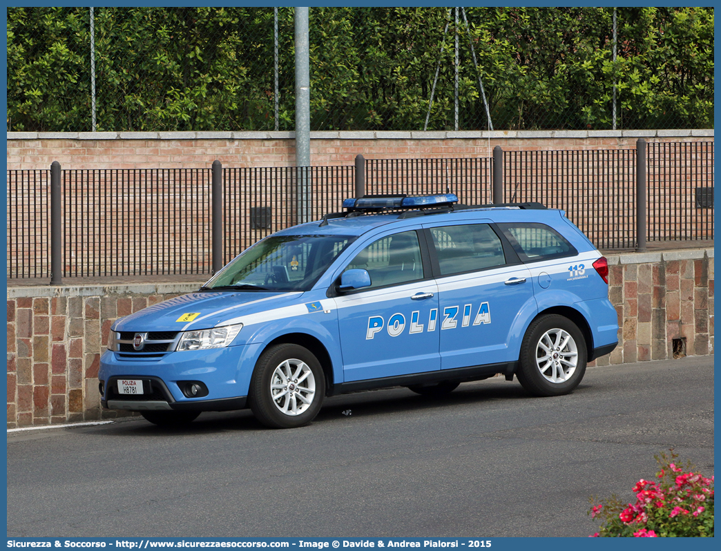 Polizia H8781
Polizia di Stato
Polizia Stradale
Fiat Freemont
Parole chiave: PS;P.S.;Polizia;di;Stato;Pubblica;Sicurezza;Stradale;Fiat;Freemont;H8781