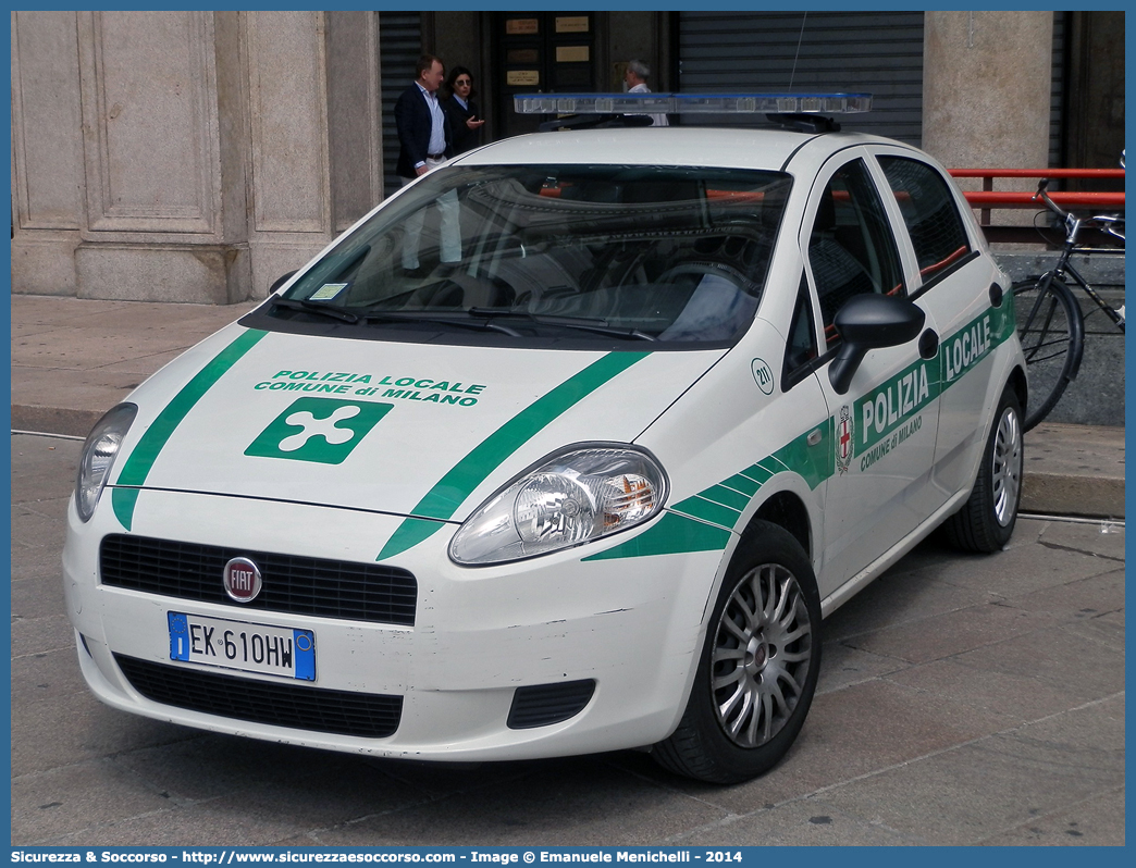 -
Polizia Locale
Comune di Milano
Fiat Grande Punto
Allestitore Focaccia Group S.r.l.
Parole chiave: PM;PL;P.M.;P.L.;Polizia;Municipale;Locale;Milano;Fiat;Grande Punto;Focaccia