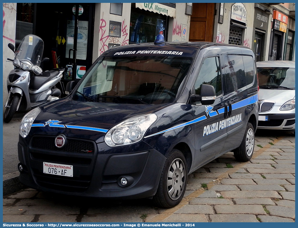 Polizia Penitenziaria 076AF
Polizia Penitenziaria
Fiat Doblò II serie
Parole chiave: PolPen;Pol.Pen.;AdiC;A.diC.;Agenti;di;Custodia;Polizia;Penitenziaria;Fiat;Doblò;076AF